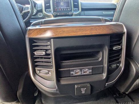 Used 2021 RAM 1500 Laramie AWD/4WD image 15
