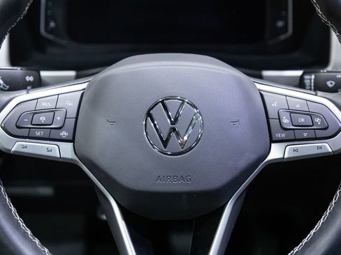 Used 2023 Volkswagen Atlas Cross Sport SE w/ Panoramic Sunroof Package image 16