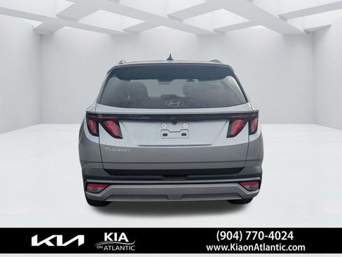 Used 2025 Hyundai Tucson SEL FWD image 4