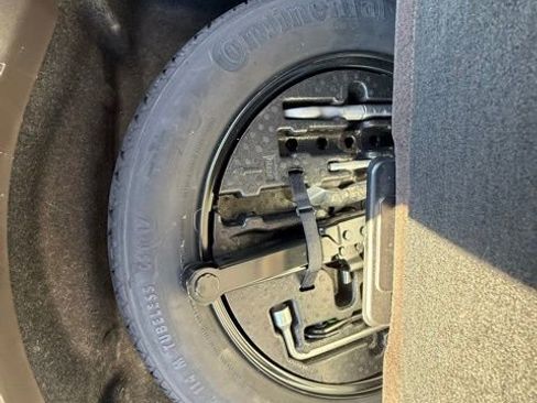 Used 2017 Mercedes-Benz GLS 450 4MATIC image 32