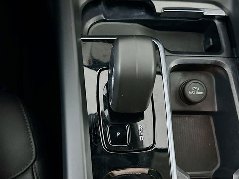 Used 2025 Volvo XC60 B5 Plus w/ Climate Package image 25