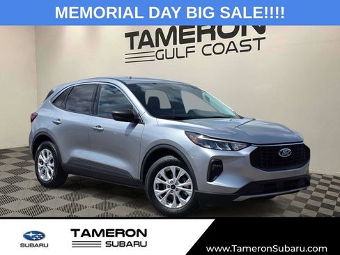Used 2024 Ford Escape Active w/ Cold Weather Package FWD image 1