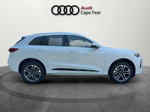 New 2026 Audi Q5 Premium AWD/4WD image 6