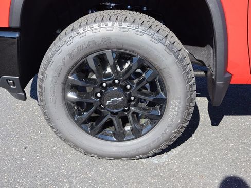 New 2026 Chevrolet Silverado 2500 Custom w/ Custom Value Package AWD/4WD image 26