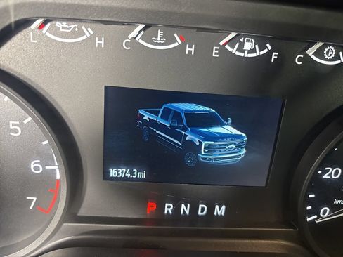 Used 2024 Ford F350 XLT w/ FX4 Off-Road Package AWD/4WD image 15
