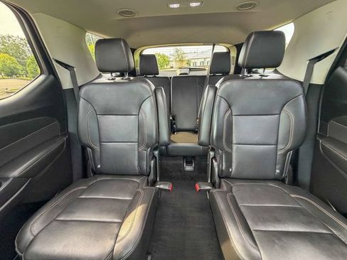 Used 2020 Chevrolet Traverse Premier AWD/4WD image 19