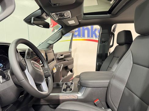 New 2025 GMC Sierra 2500 SLT image 9