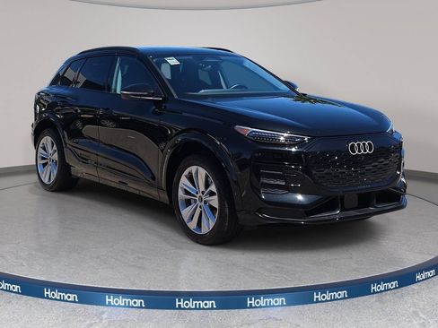 Certified 2025 Audi Q6 e-tron Premium Plus w/ Premium Plus RWD image 4
