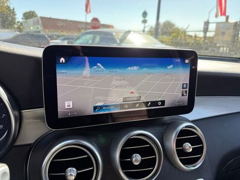 Used 2021 Mercedes-Benz GLC 300 300 image 27