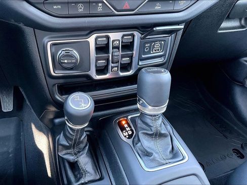 New 2026 Jeep Gladiator Sport image 12