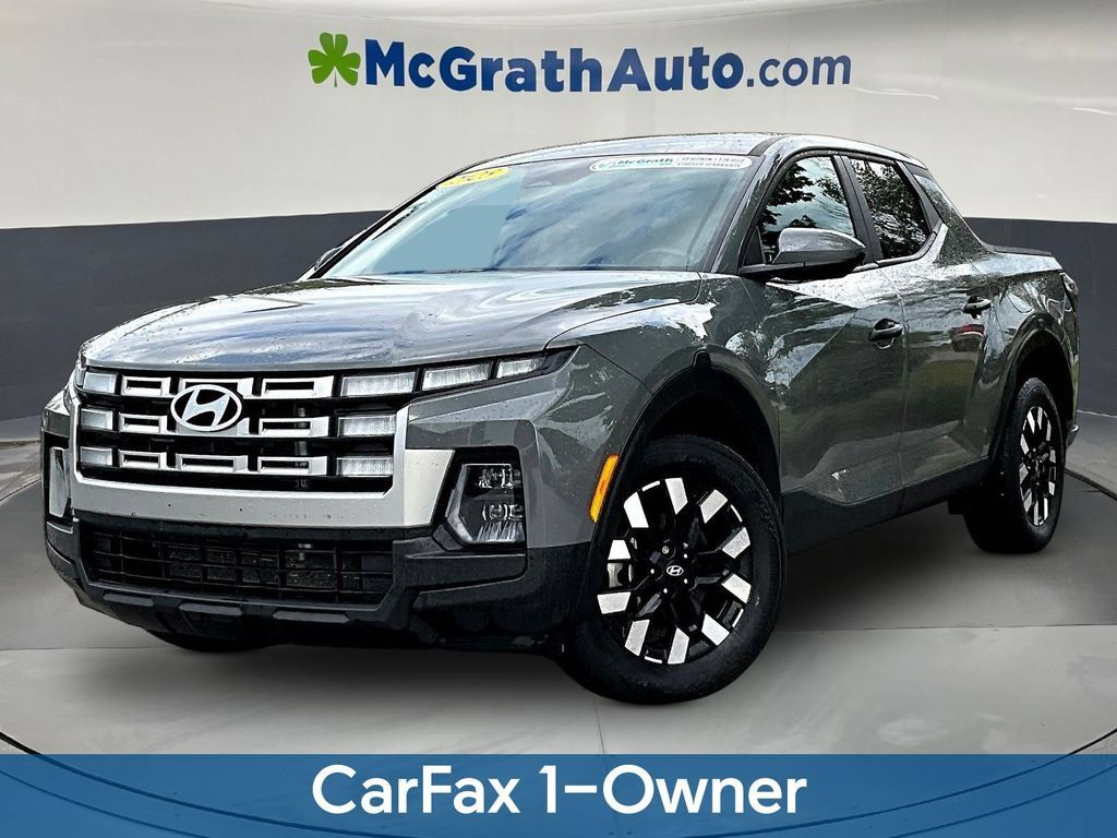 Used 2025 Hyundai Santa Cruz SE AWD/4WD image 3