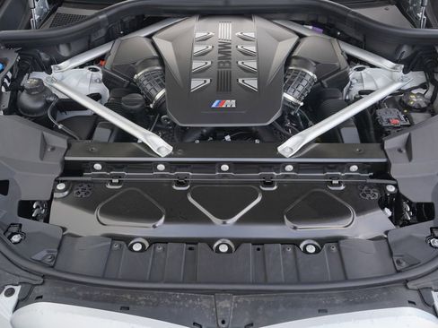 Used 2025 BMW X5 M60i image 21