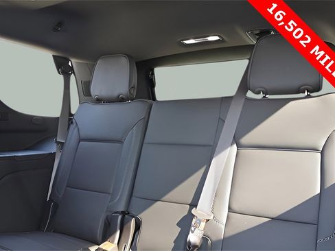 Used 2024 GMC Yukon Denali image 71