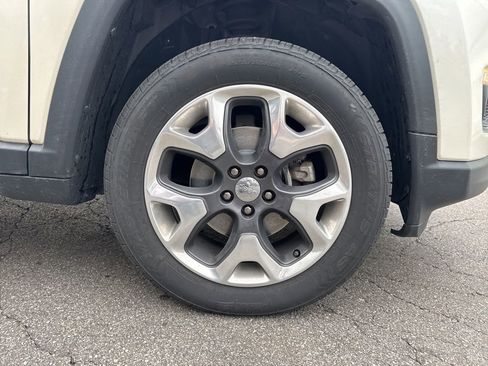 Used 2018 Jeep Compass Limited AWD/4WD image 20