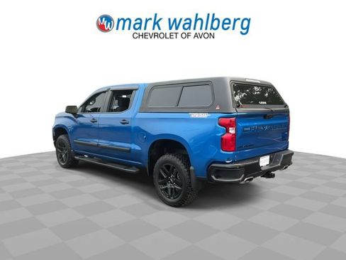 Certified 2022 Chevrolet Silverado 1500 Custom Trail Boss w/ LPO, Dark Essentials Package AWD/4WD image 6