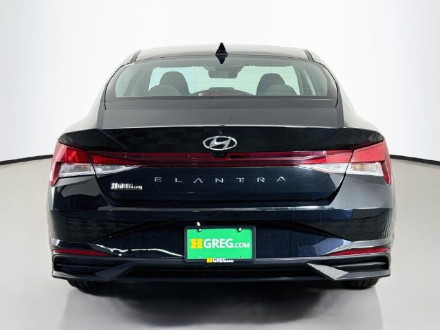 Used 2023 Hyundai Elantra SEL w/ Cargo Package FWD image 8