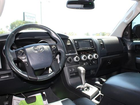 Used 2019 Toyota Sequoia TRD Sport AWD/4WD image 20