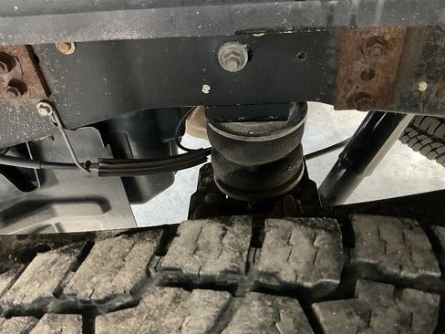 Used 2014 Ford F250 Platinum w/ FX4 Off-Road Package image 29