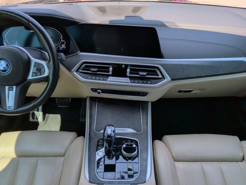 Used 2022 BMW X5 xDrive45e w/ M Sport Package AWD/4WD image 34