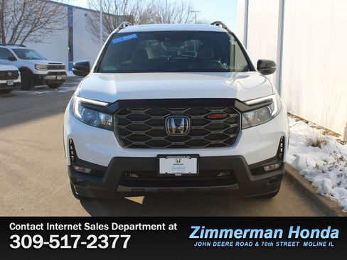 Certified 2022 Honda Passport TrailSport image 4