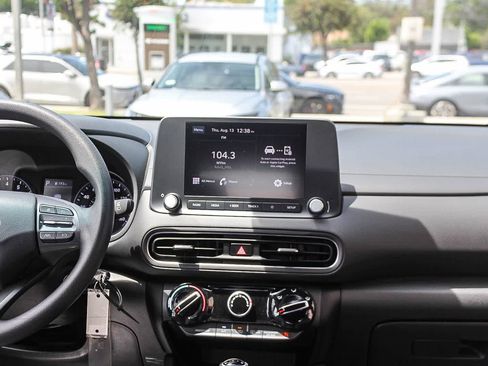 Certified 2023 Hyundai Kona SE FWD image 17
