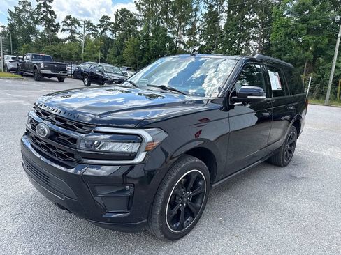 Used 2023 Ford Expedition Limited AWD/4WD image 4