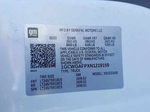 Used 2022 Chevrolet Express 2500 w/ Driver Convenience Package RWD image 22