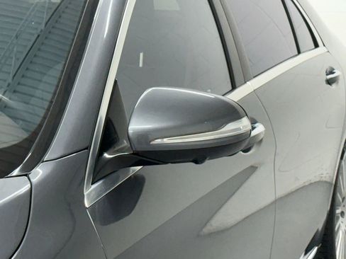 Used 2018 Mercedes-Benz S 560 4MATIC Sedan image 44