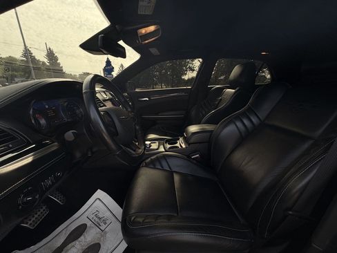 Used 2023 Chrysler 300 C RWD image 13