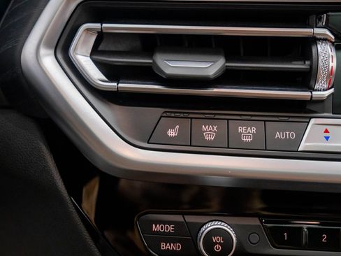 Certified 2024 BMW X3 xDrive30i w/ Premium Package w/ZPA image 24