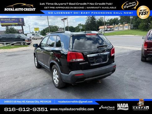 Used 2013 Kia Sorento LX w/ Convenience Pkg FWD image 5