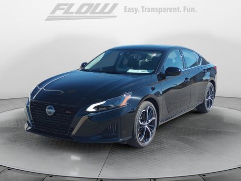 New 2025 Nissan Altima 2.5 SR w/ SR Premium Package image 3