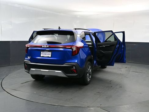 Certified 2024 Kia Seltos S FWD image 29