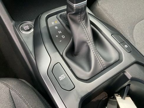 Used 2025 Kia K4 LXS image 11