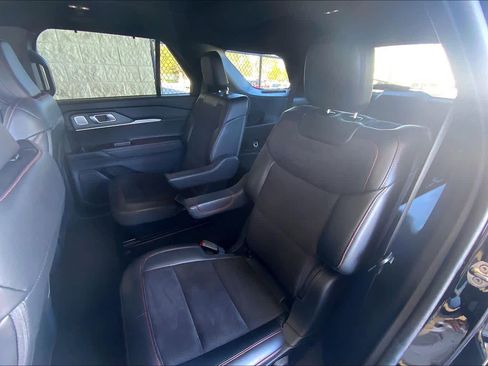 Certified 2025 Ford Explorer ST image 20