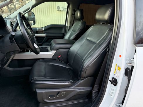 Used 2017 Ford F250 Lariat w/ Lariat Value Package image 11