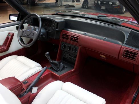 Used 1987 Ford Mustang GT image 6