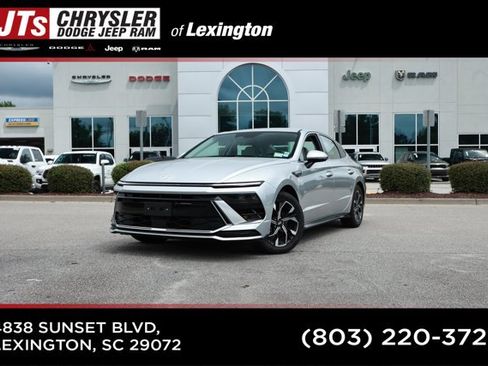 Used 2025 Hyundai Sonata SEL FWD image 1