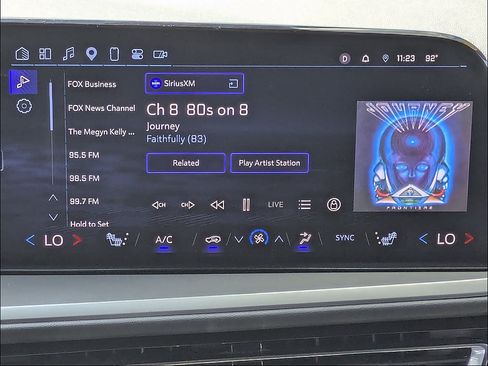 Used 2024 Chevrolet Traverse LT AWD/4WD image 25