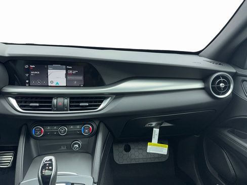 New 2025 Alfa Romeo Stelvio Sprint w/ Convenience Package image 18