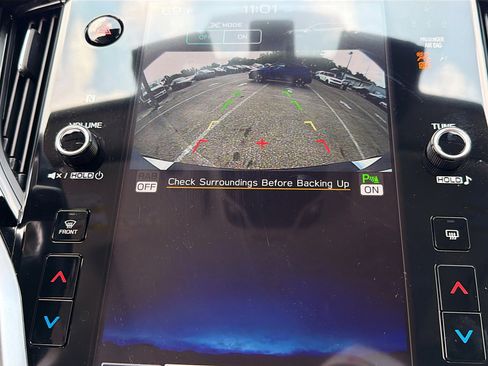 Certified 2025 Subaru Outback Limited w/ Popular Package #2 image 33