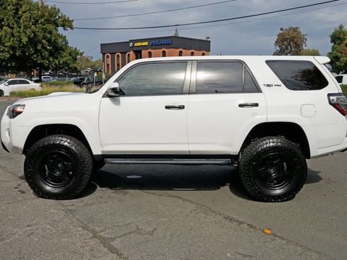 Used 2017 Toyota 4Runner TRD Pro image 8