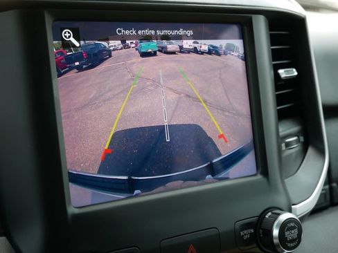 Used 2019 RAM 1500 Big Horn AWD/4WD image 32