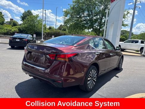 Used 2023 Nissan Altima 2.5 SV AWD/4WD image 7