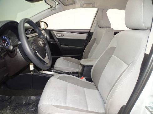 Used 2017 Toyota Corolla LE image 10