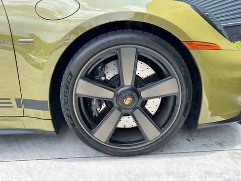 Certified 2026 Porsche 911 Carrera GTS RWD image 18