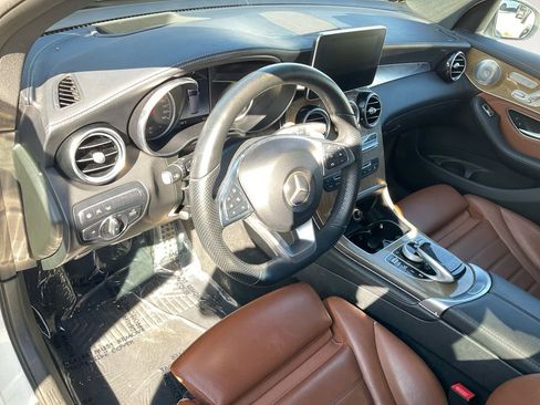 Used 2018 Mercedes-Benz GLC 43 AMG 4MATIC image 16