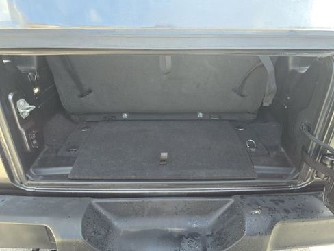 Used 2022 Jeep Wrangler Sport image 25