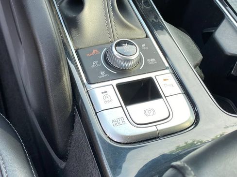 Used 2025 Kia Telluride S AWD/4WD image 20