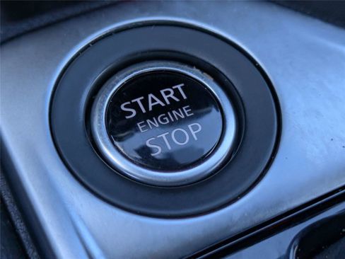 Used 2025 Nissan Sentra SV FWD image 28